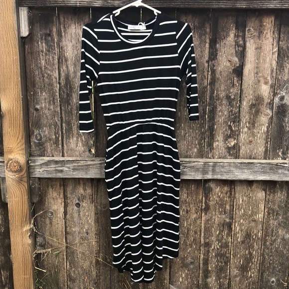 NWT• Stripe Dress• - Picture 3 of 5